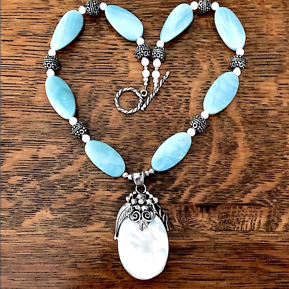 $118 Meran Designer Estate Necklace  Sterling  Marked Meran 925 INDONESIA